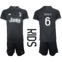 Otroški Nogometni dresi Juventus Danilo Luiz #6 Tretji 2023-24 Kratek Rokav (+ Kratke hlače)